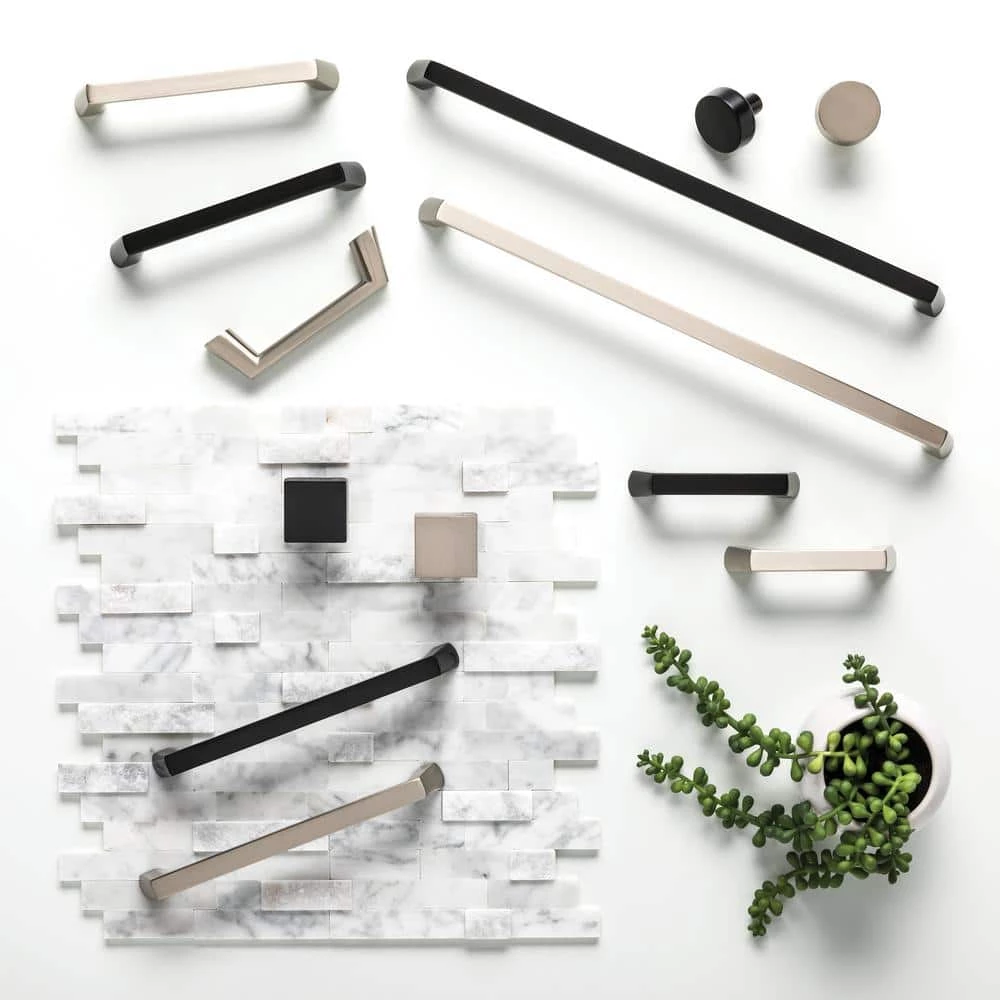 Liberty Soft Modern 12 in. (305 mm) Center-to-Center Matte Black Appliance Pull - Image 4